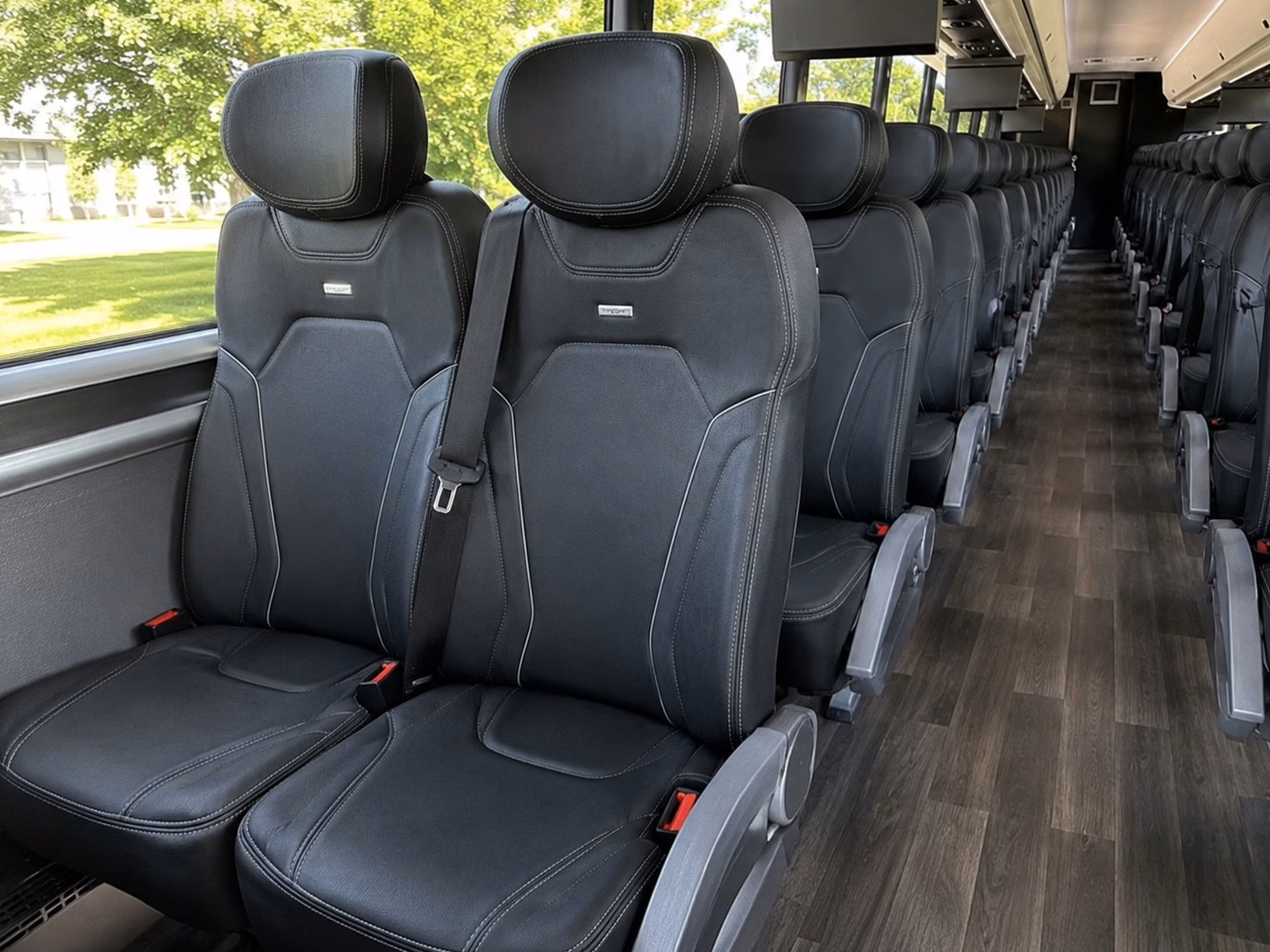 levi s stadium charter bus rentals from san jose 49ers and soccer fans this one s for you